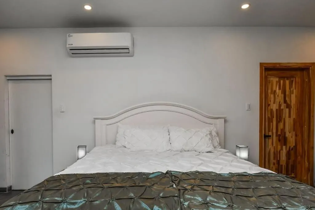 5 Bedroom Villa Nune With Pool Paradera アパート