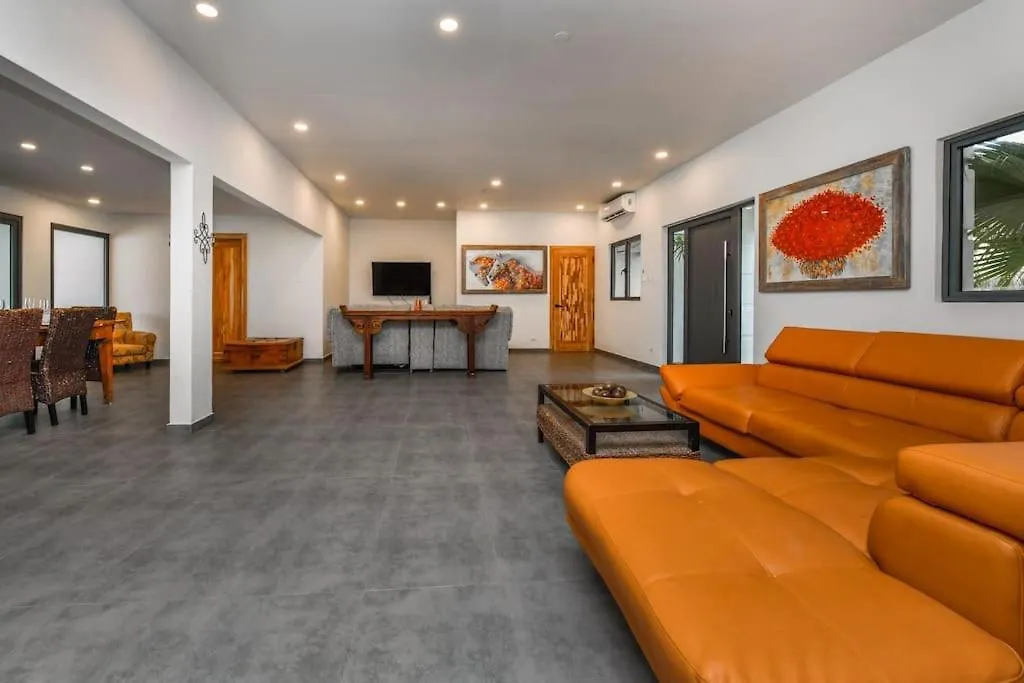 アパート 5 Bedroom Villa Nune With Pool Paradera