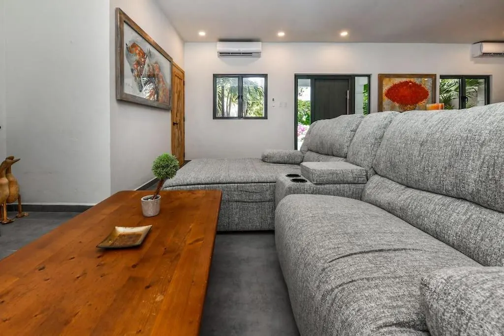 5 Bedroom Villa Nune With Pool Paradera