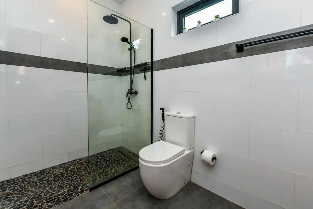 5 Bedroom Villa Nune With Pool Paradera Apartamento