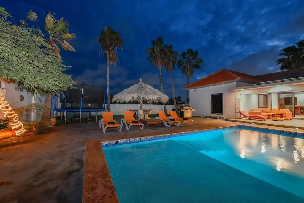 5 Bedroom Villa Nune With Pool Paradera Apartamento